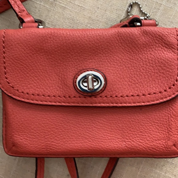 NWOT Coach small leather crossbody - Picture 5 of 5